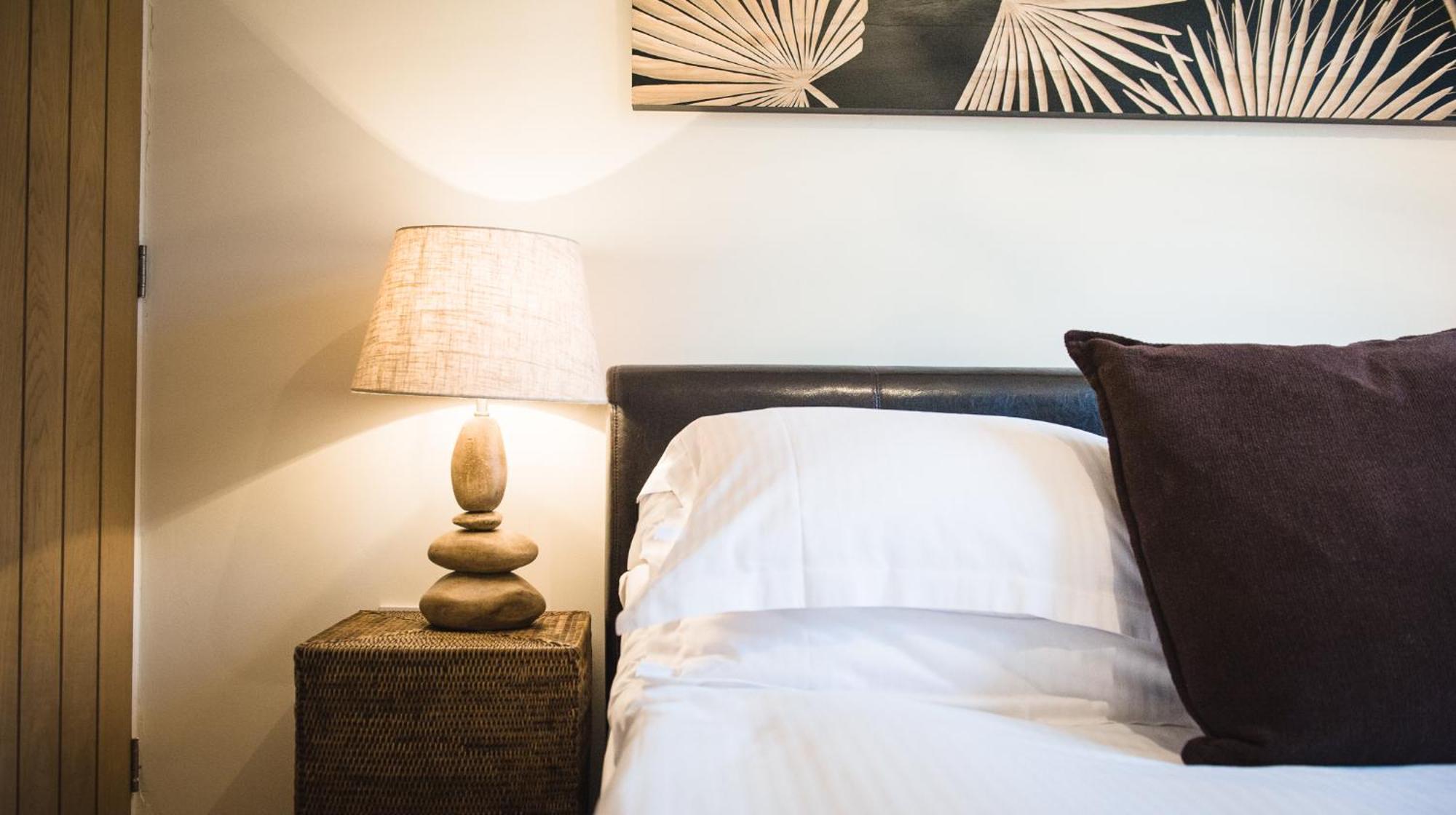 Romneys Apartments & Suites Kendal Kamer foto